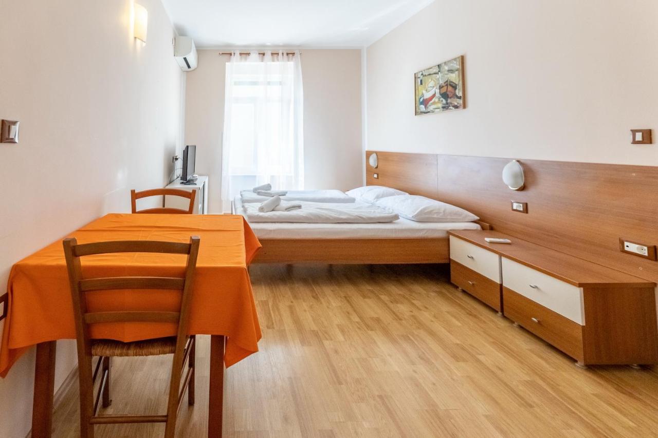 Apartments Liburnija Опатия Экстерьер фото
