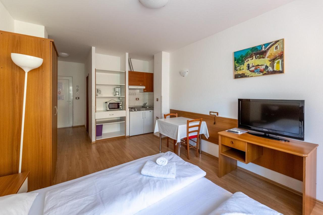 Apartments Liburnija Опатия Экстерьер фото