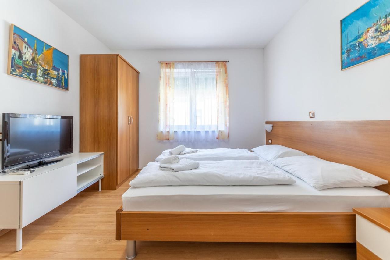 Apartments Liburnija Опатия Экстерьер фото