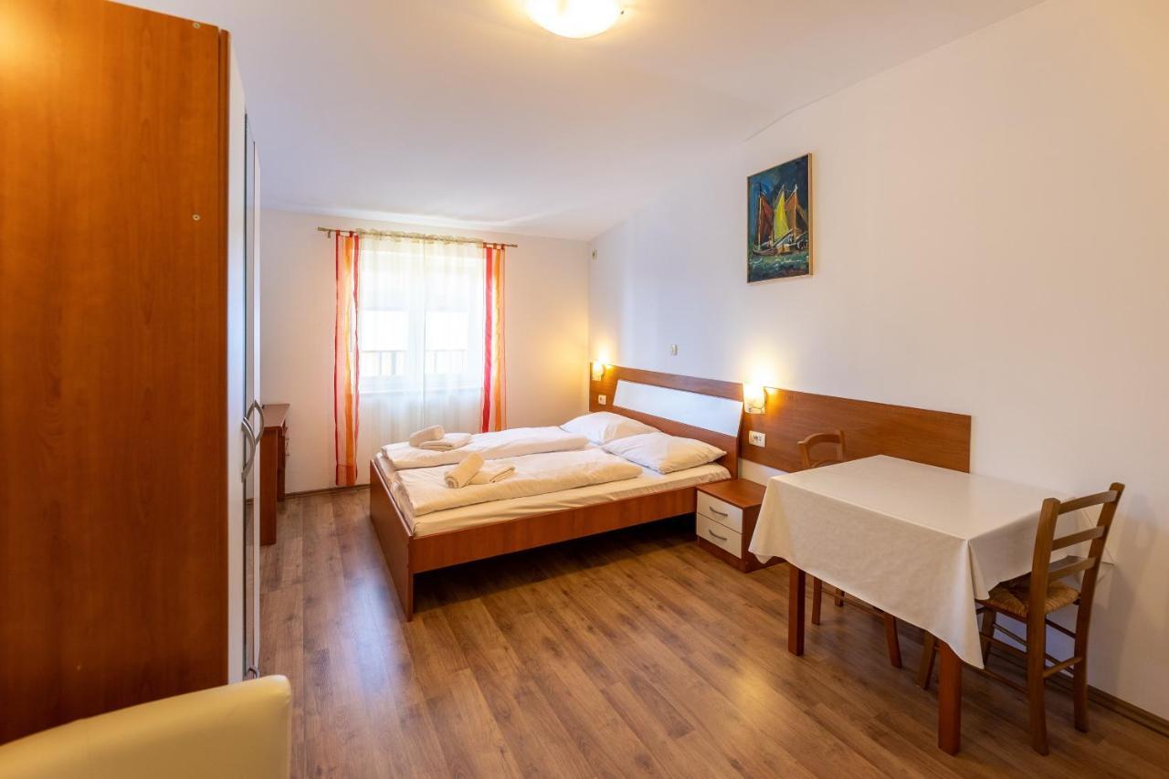 Apartments Liburnija Опатия Экстерьер фото