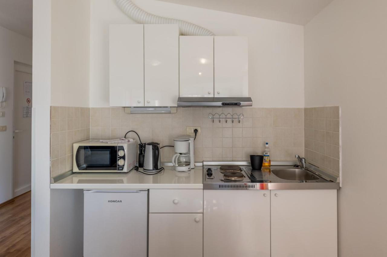 Apartments Liburnija Опатия Экстерьер фото