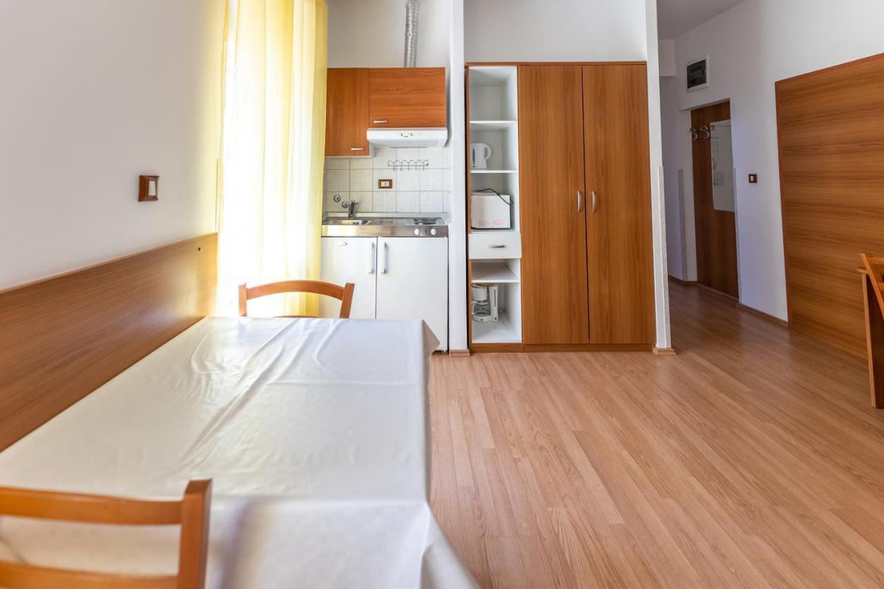 Apartments Liburnija Опатия Экстерьер фото