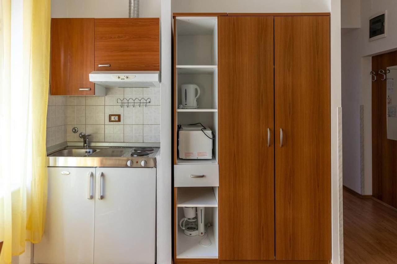 Apartments Liburnija Опатия Экстерьер фото