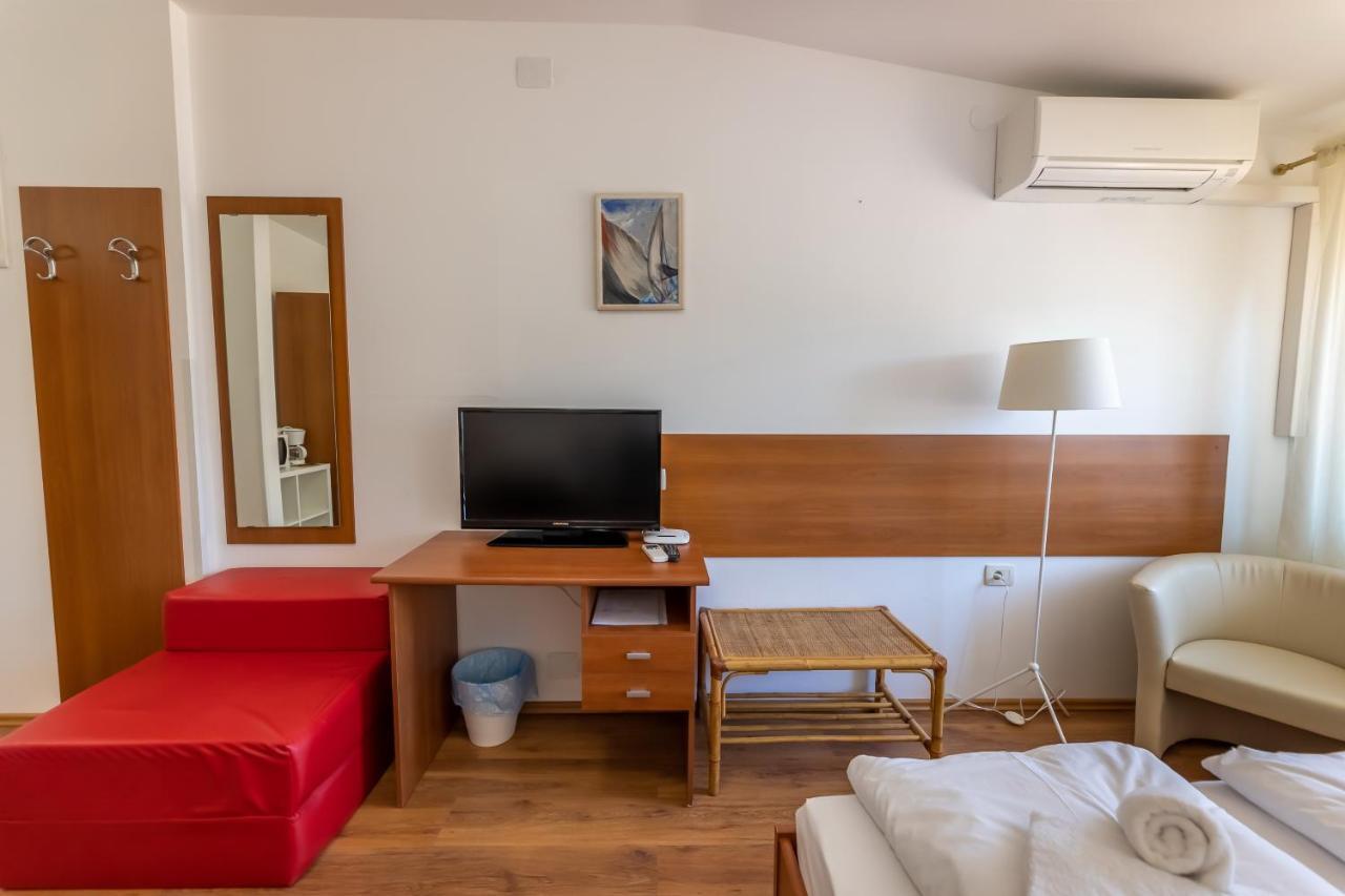 Apartments Liburnija Опатия Экстерьер фото